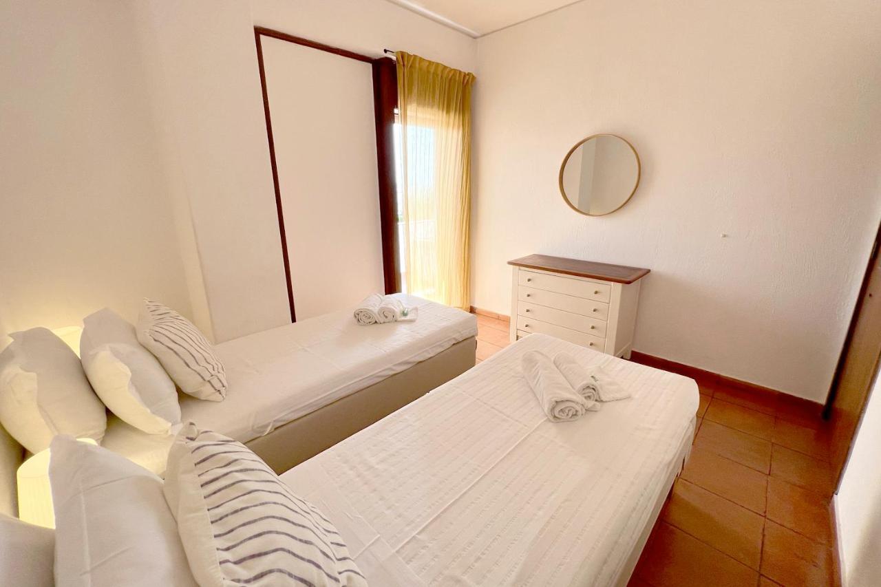 Apartment On The Beach By Amcf Alvor Kültér fotó