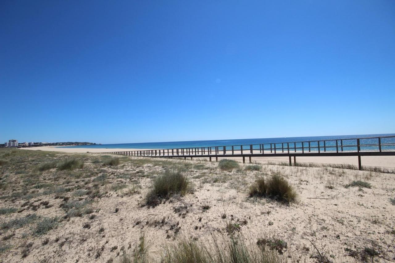 Apartment On The Beach By Amcf Alvor Kültér fotó